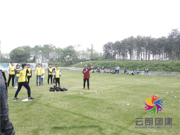 南京室內(nèi)拓展訓(xùn)練組織那些團(tuán)建活動(dòng)？