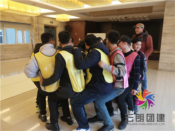 南京室內(nèi)拓展訓(xùn)練組織那些團(tuán)建活動(dòng)？