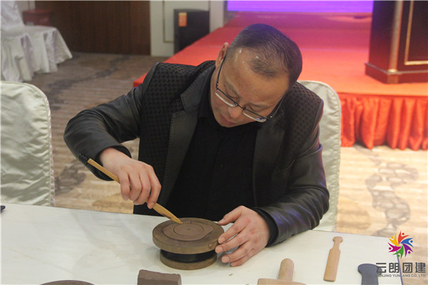 南京三月春日高級室內(nèi)團(tuán)建活動