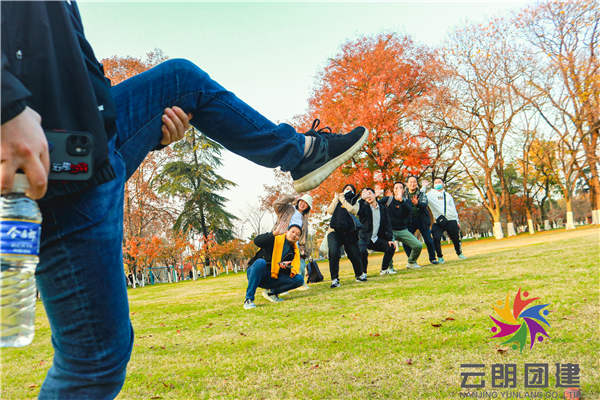 南京好玩團建——博西華蹦床團建活動